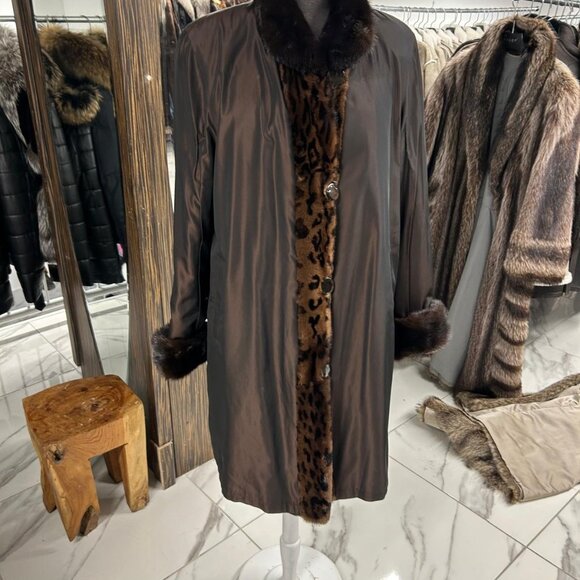 MINK - Sheared mink printed & reversible, size medium 6995/ now1695 - Picture 4 of 4